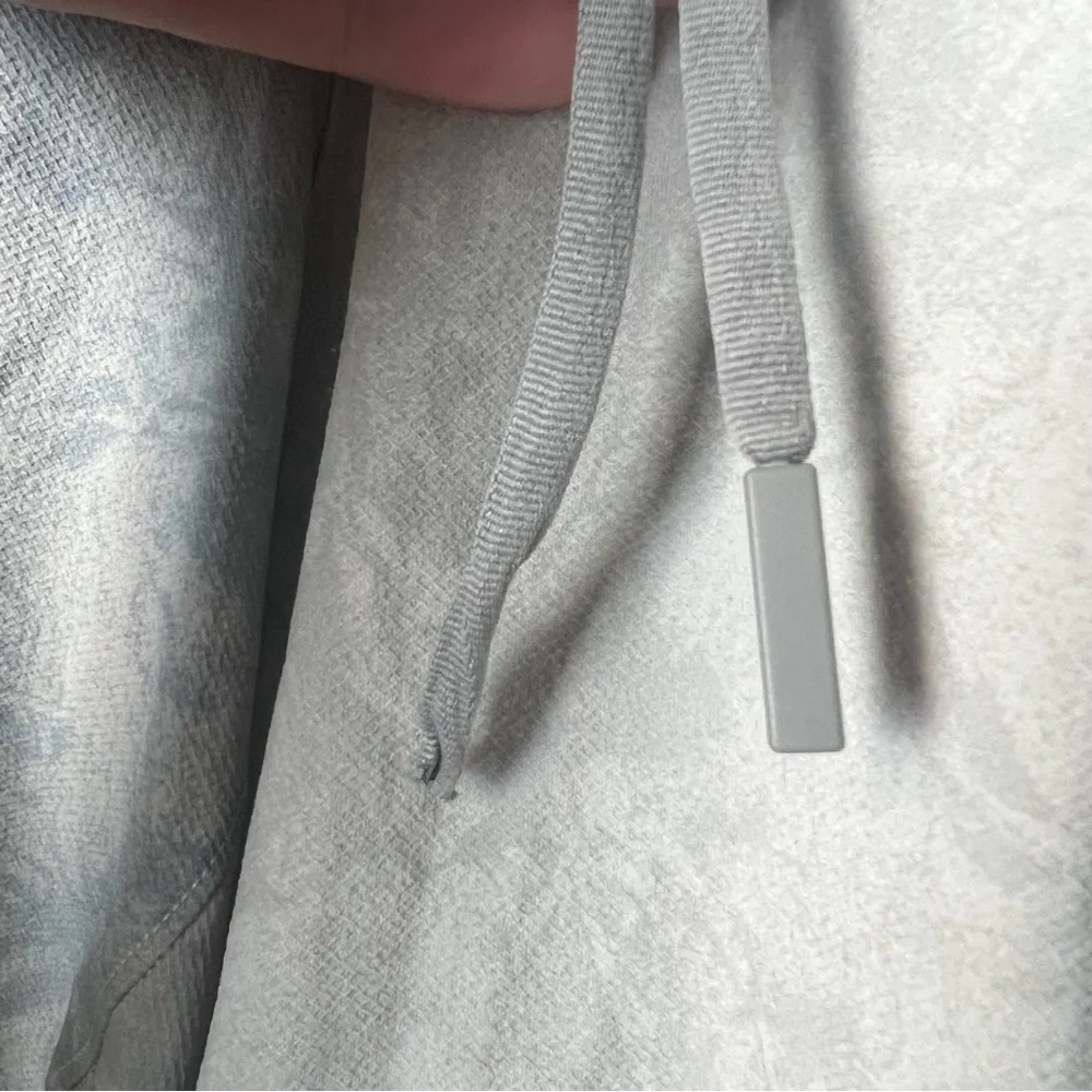 Lululemon Commission Classic Fit Short 7” Warpstreme Gray‎ Print Men’s Sz. L